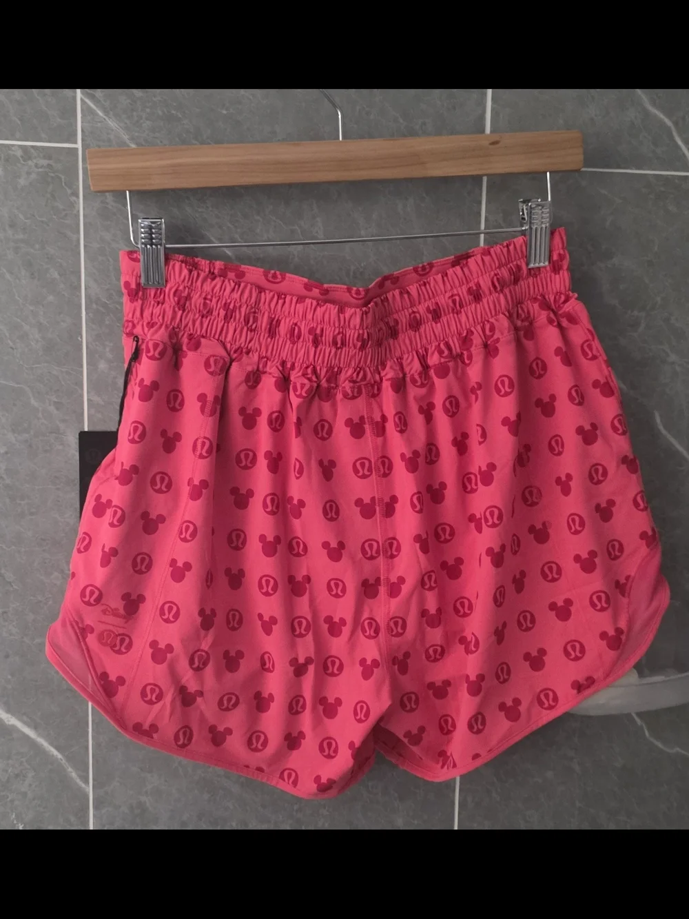 NWT Disney x lululemon Hotty Hot High-Rise Short 4